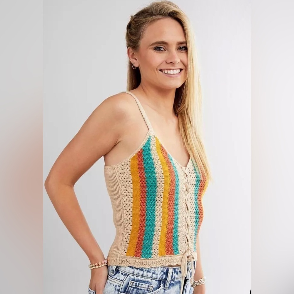 Hem & Thread Cropped Lace-Up Sweater Tank Top from Buckle